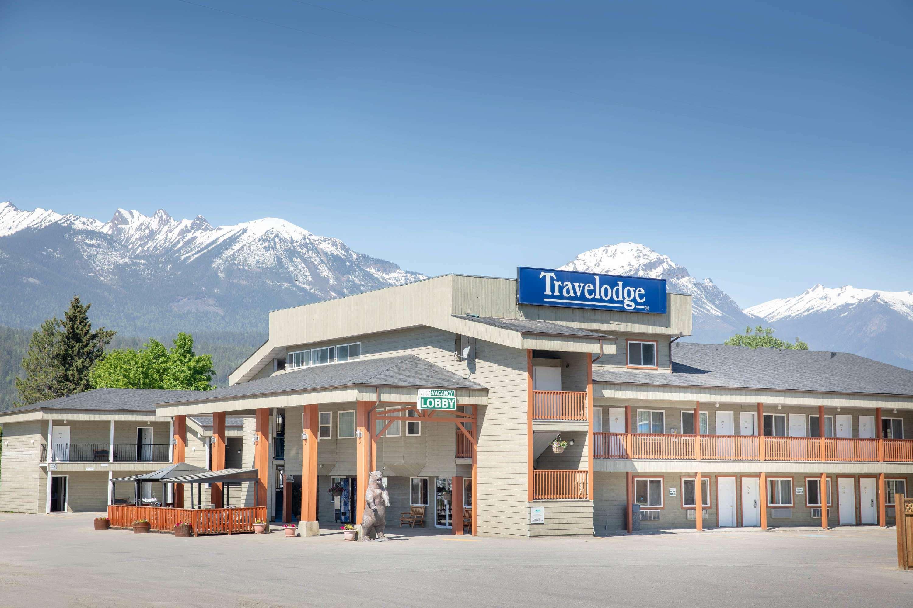 Travelodge By Wyndham Golden Sportsman Lodge Kültér fotó